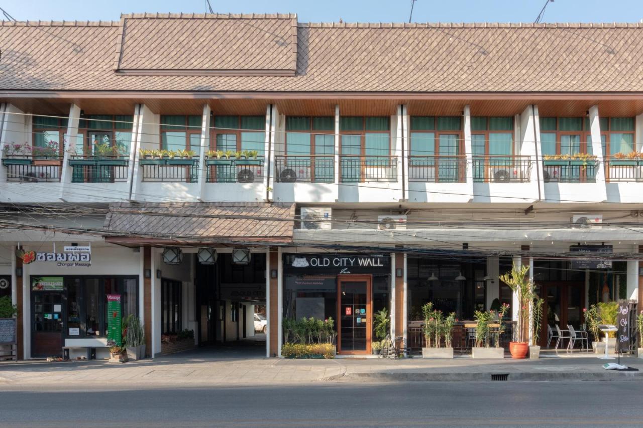 The Old City Wall Inn Chiang Mai Exterior photo